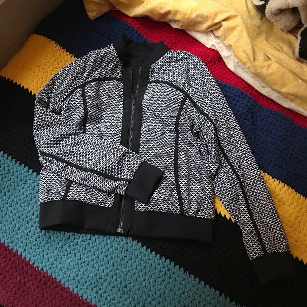 Lululemon Bomber Jacket - Picture 6 of 10